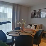 Elite 7a Jezyce - Baranczaka شقة بوزنان