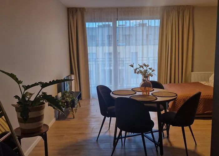 Elite 7a Jezyce - Baranczaka Познань